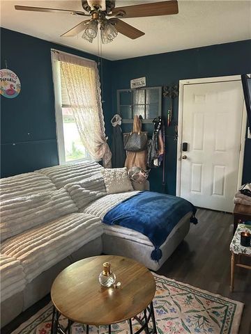 719 S Walnut Street, Leavenworth, KS 66048