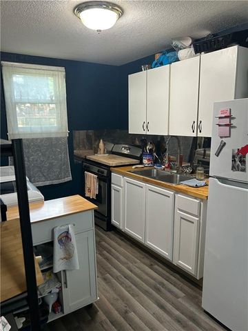 719 S Walnut Street, Leavenworth, KS 66048