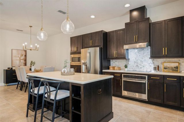 9037 LAUREATE BOULEVARD, Orlando, FL 32827