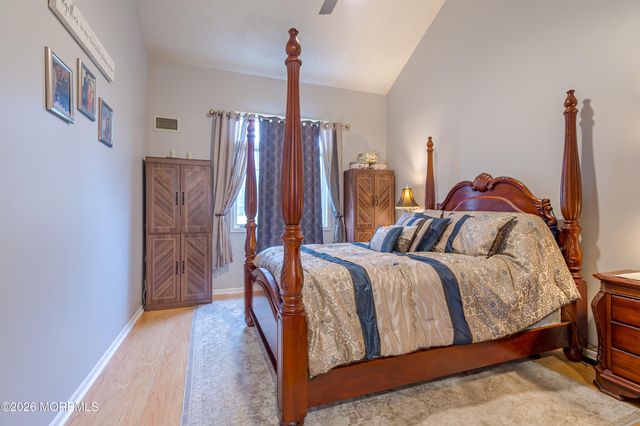 1F Chadwick Lane, Monroe, NJ 08831