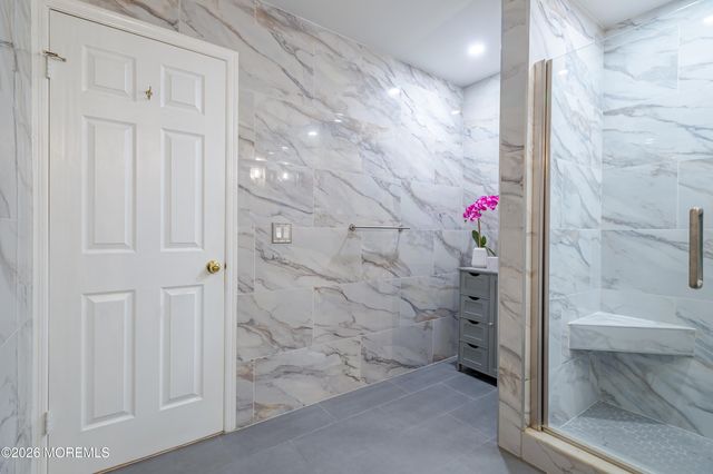 1F Chadwick Lane, Monroe, NJ 08831