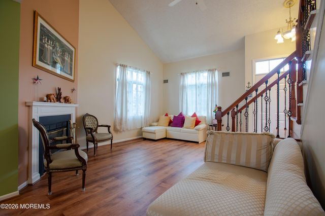 1F Chadwick Lane, Monroe, NJ 08831