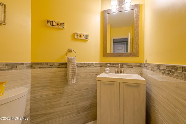 1F Chadwick Lane, Monroe, NJ 08831