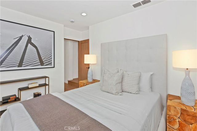 1506 N Niagara, Burbank, CA 91505