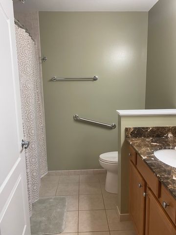 4953 Oakton Street 608, Skokie, IL 60077