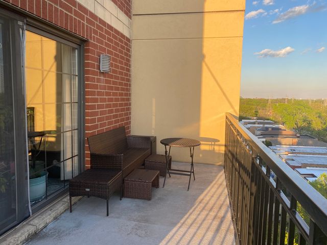 4953 Oakton Street 608, Skokie, IL 60077