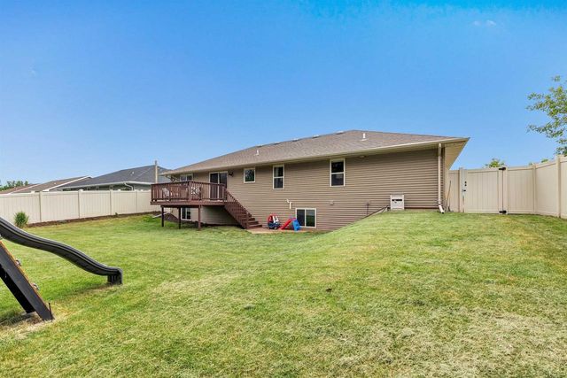 3801 SCOTCHMAN CIRCLE, Green Bay, WI 54311