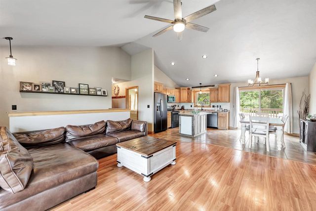 3801 SCOTCHMAN CIRCLE, Green Bay, WI 54311