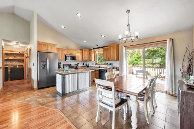 3801 SCOTCHMAN CIRCLE, Green Bay, WI 54311