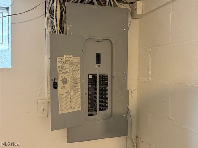 3895 E 151st Street, Cleveland, OH 44128