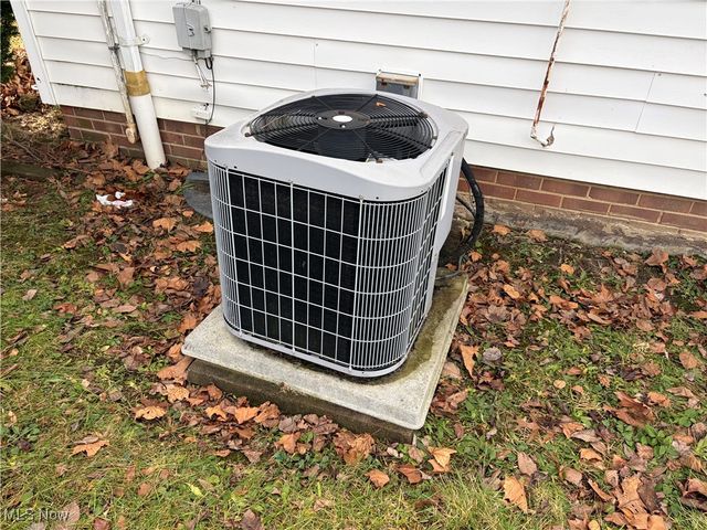 3895 E 151st Street, Cleveland, OH 44128