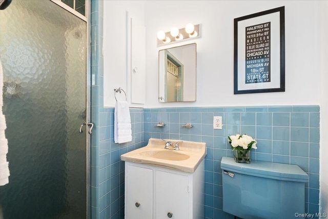 44 Amherst Drive, New Rochelle, NY 10804