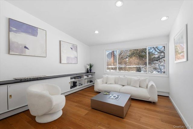 44 Amherst Drive, New Rochelle, NY 10804