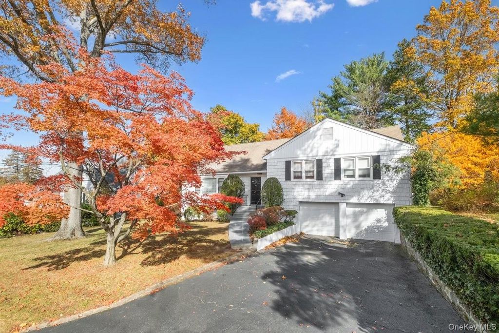 44 Amherst Drive, New Rochelle, NY 10804