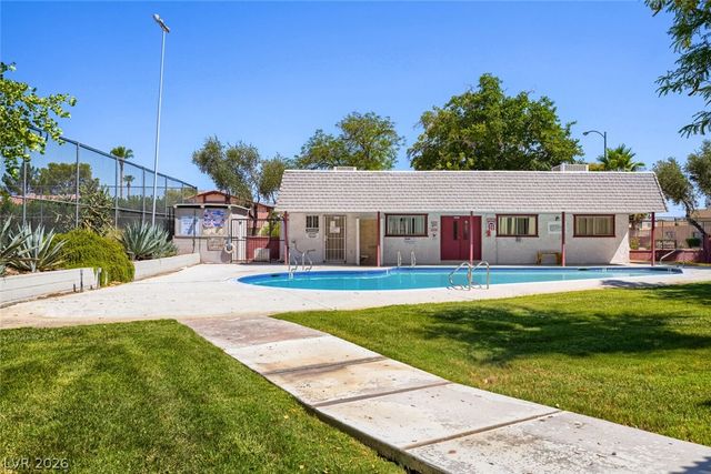 221 Pecos Way, Las Vegas, NV 89121