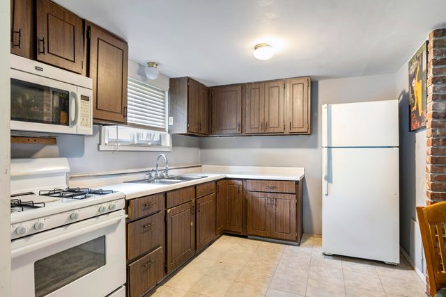 7701 N Fail Road, La Porte, IN 46350