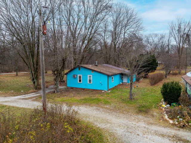 7701 N Fail Road, La Porte, IN 46350