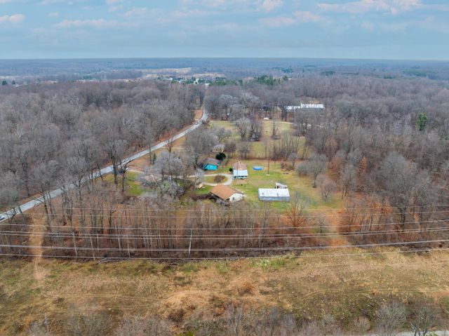 7701 N Fail Road, La Porte, IN 46350