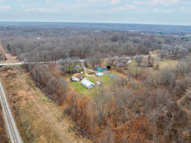 7701 N Fail Road, La Porte, IN 46350