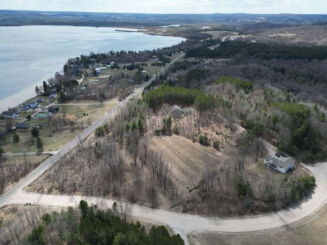 00 S Lake Shore Drive, Cedar, MI 49621