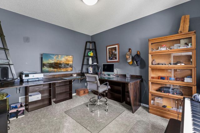8665 Pioneer Trail, Loretto, MN 55357