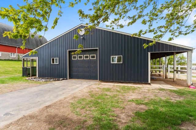 8665 Pioneer Trail, Loretto, MN 55357