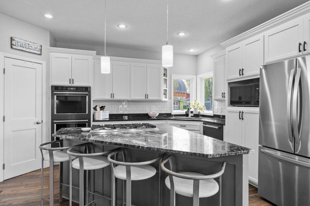 8665 Pioneer Trail, Loretto, MN 55357