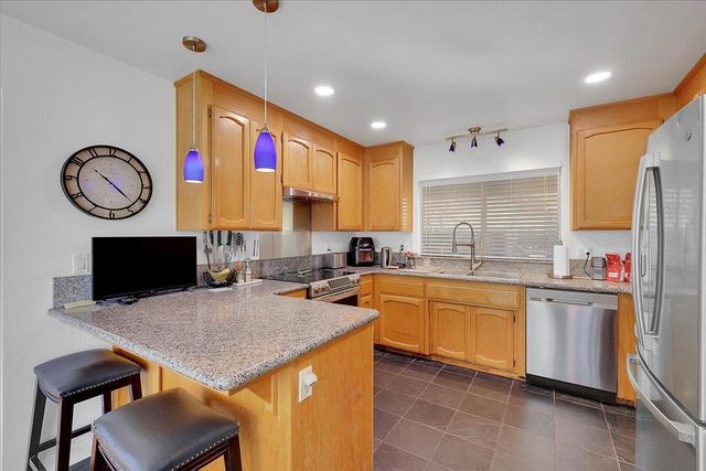 8890 Daguerra Point Dr, Marysville, CA 95901