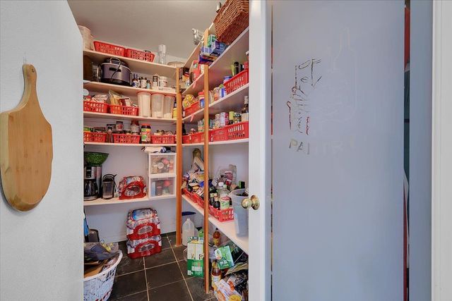 8890 Daguerra Point Dr, Marysville, CA 95901