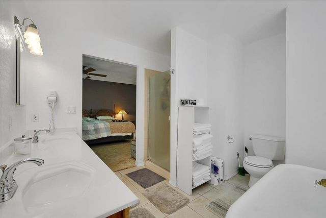 8890 Daguerra Point Dr, Marysville, CA 95901