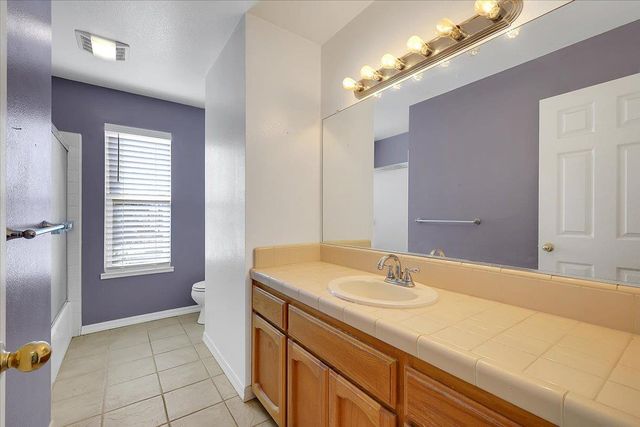 8890 Daguerra Point Dr, Marysville, CA 95901