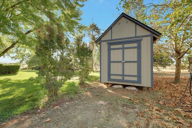 8890 Daguerra Point Dr, Marysville, CA 95901