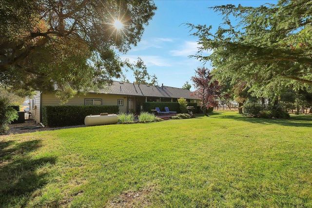 8890 Daguerra Point Dr, Marysville, CA 95901