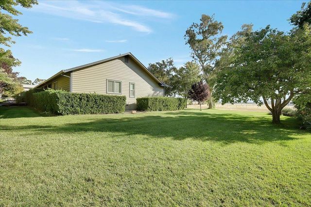 8890 Daguerra Point Dr, Marysville, CA 95901