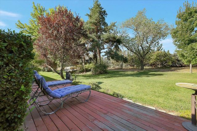 8890 Daguerra Point Dr, Marysville, CA 95901