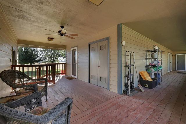 8890 Daguerra Point Dr, Marysville, CA 95901