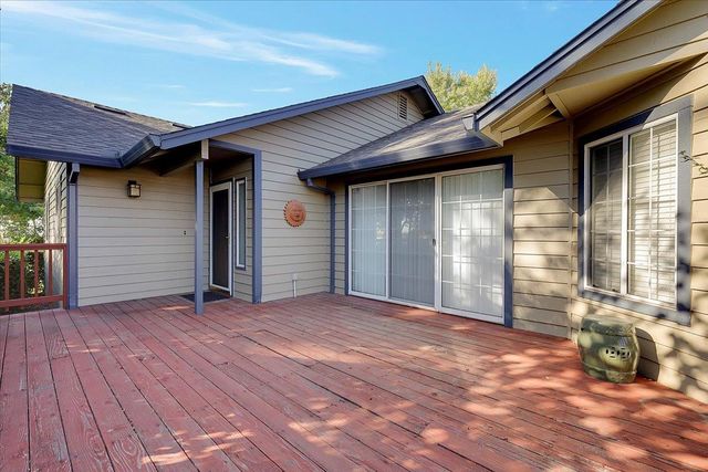 8890 Daguerra Point Dr, Marysville, CA 95901