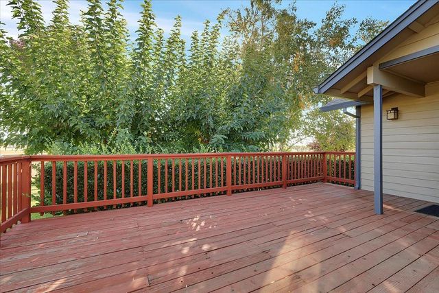 8890 Daguerra Point Dr, Marysville, CA 95901