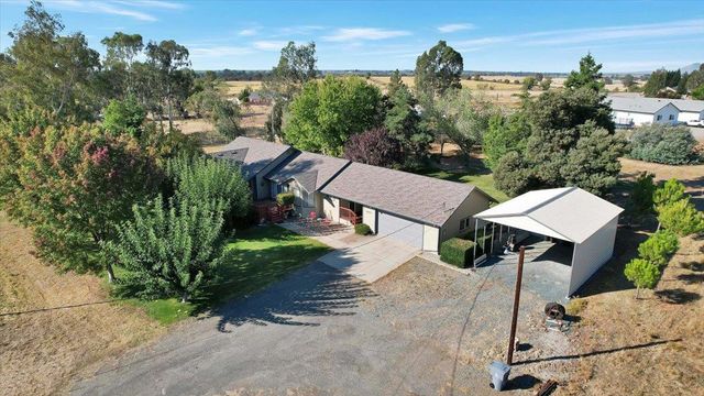 8890 Daguerra Point Dr, Marysville, CA 95901