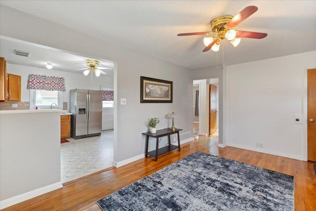 913 S 34TH Street, Council Bluffs, IA 51501