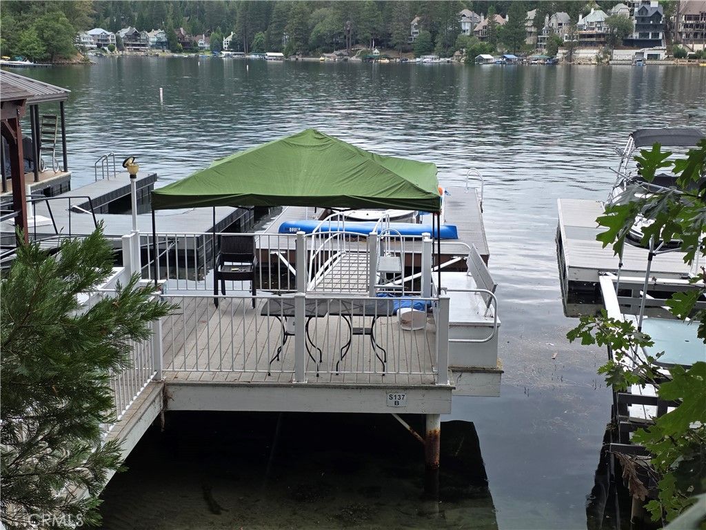 Image 1 of property listing at 137 S 137 B, Lake Arrowhead, CA 92352