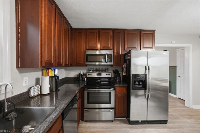 2304 Elaine AVE, Norfolk, VA 23518