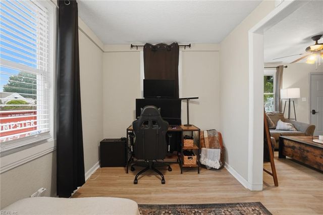 2304 Elaine AVE, Norfolk, VA 23518