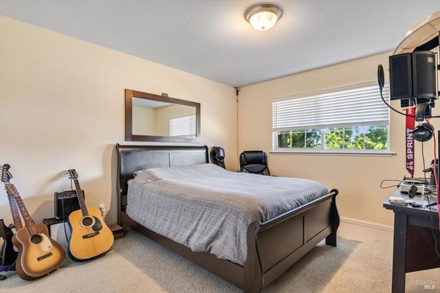 3422 Gravenstein Hwy S, Sebastopol, CA 95472