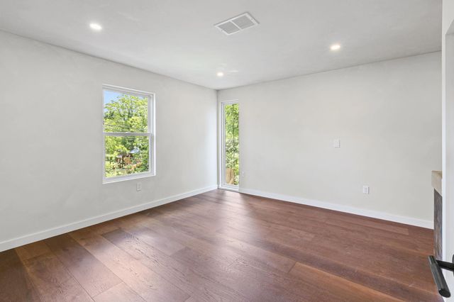 1621 Garden ST A, Austin, TX 78702