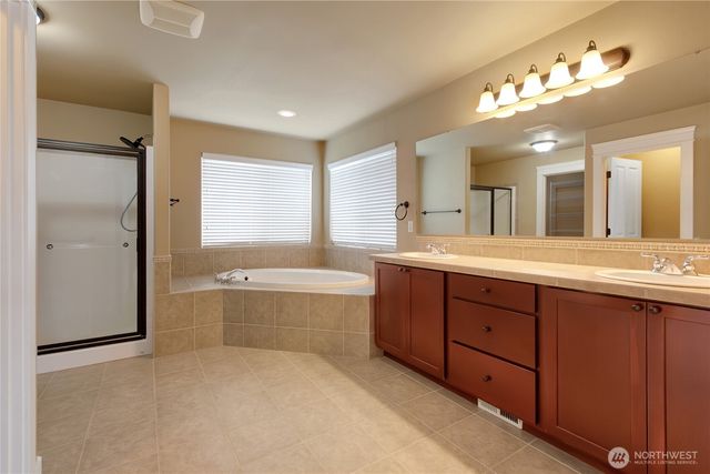 4721 205th Street Ct E, Spanaway, WA 98387