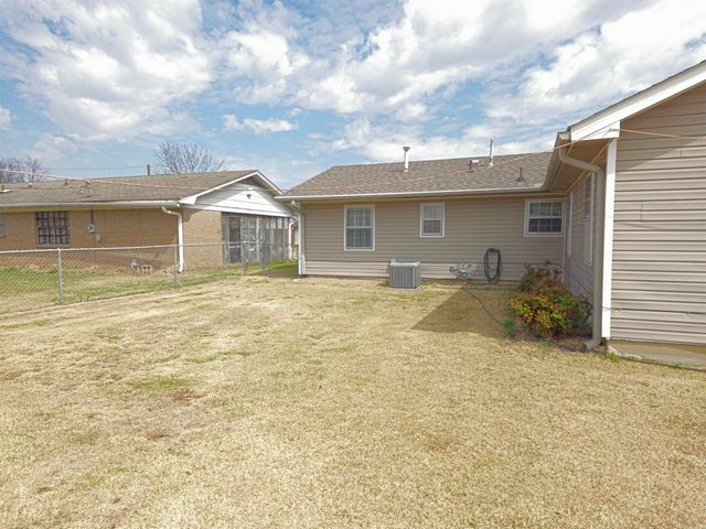 602 N 12th Street, Paragould, AR 72450