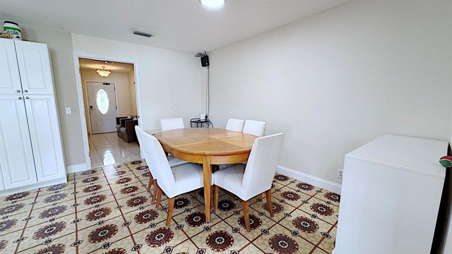 411 SE 4th Street, Dania Beach, FL 33004