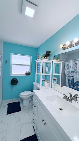 411 SE 4th Street, Dania Beach, FL 33004