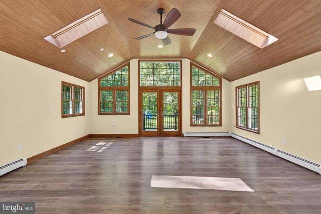 2485 CAMP ROCK HILL, Quakertown, PA 18951